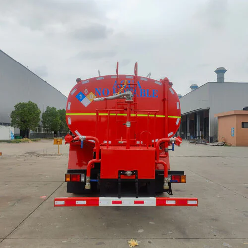 Isuzu 22m³ Water Sprinkler Truck - image 4#!trpst#/trp-gettext#!trpen