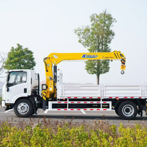 Isuzu 12-ton truck-mounted crane - image 3#!trpst#/trp-gettext#!trpen