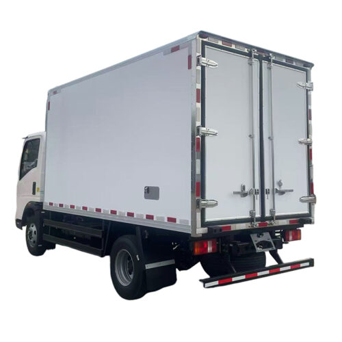 HOWO 4×2 Refrigerated Truck - image 4