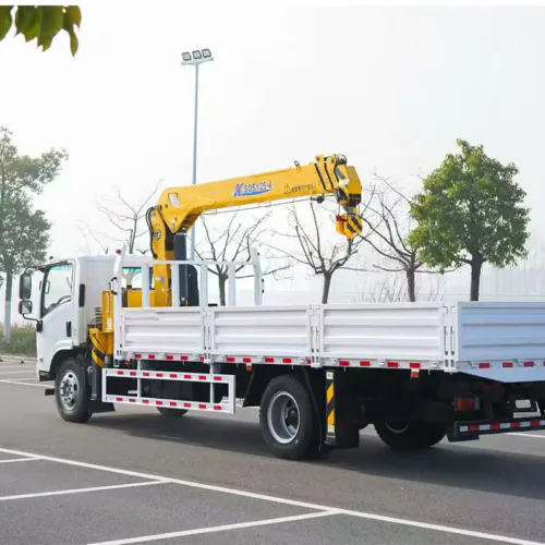 Isuzu 12-ton truck-mounted crane - image 5